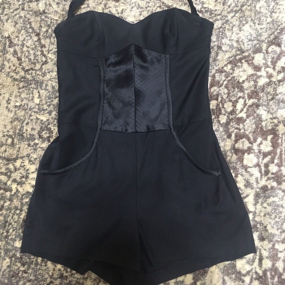 bebe NWT Halter Shorts Jumper / Romper / Onesie